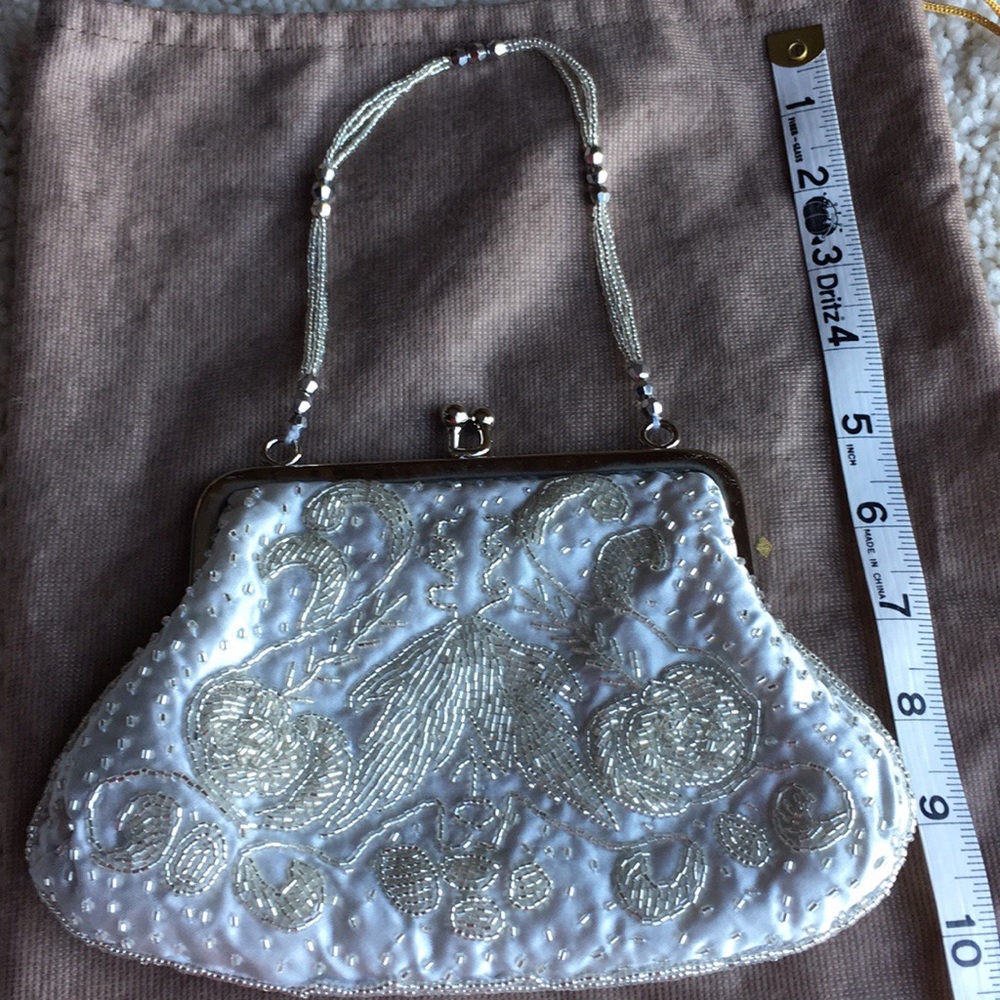 La Regale Sequins Evening Bag.